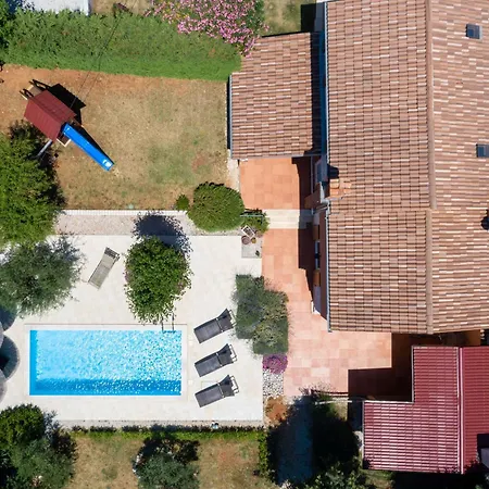 Ferienhaus Petra By Interhome