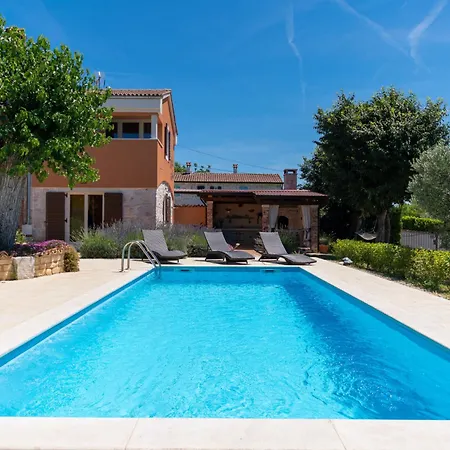 Petra By Interhome