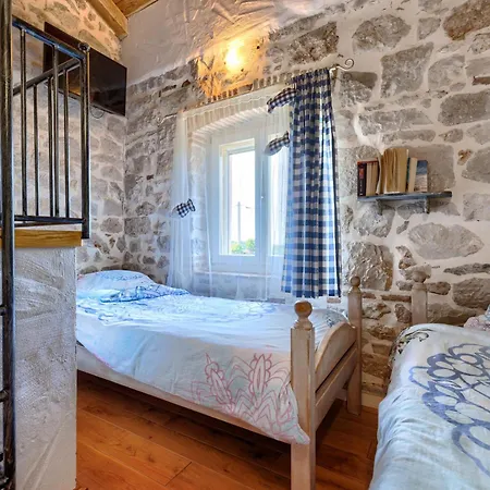 Petra By Interhome * Poreč